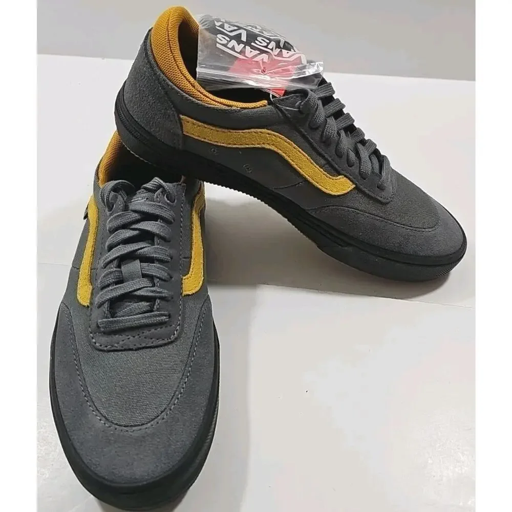 VANS ~Woman 8; Men's 6.5~ Quiet Shade/Arrowwood Gilbert Crockett Sneakers NEW.